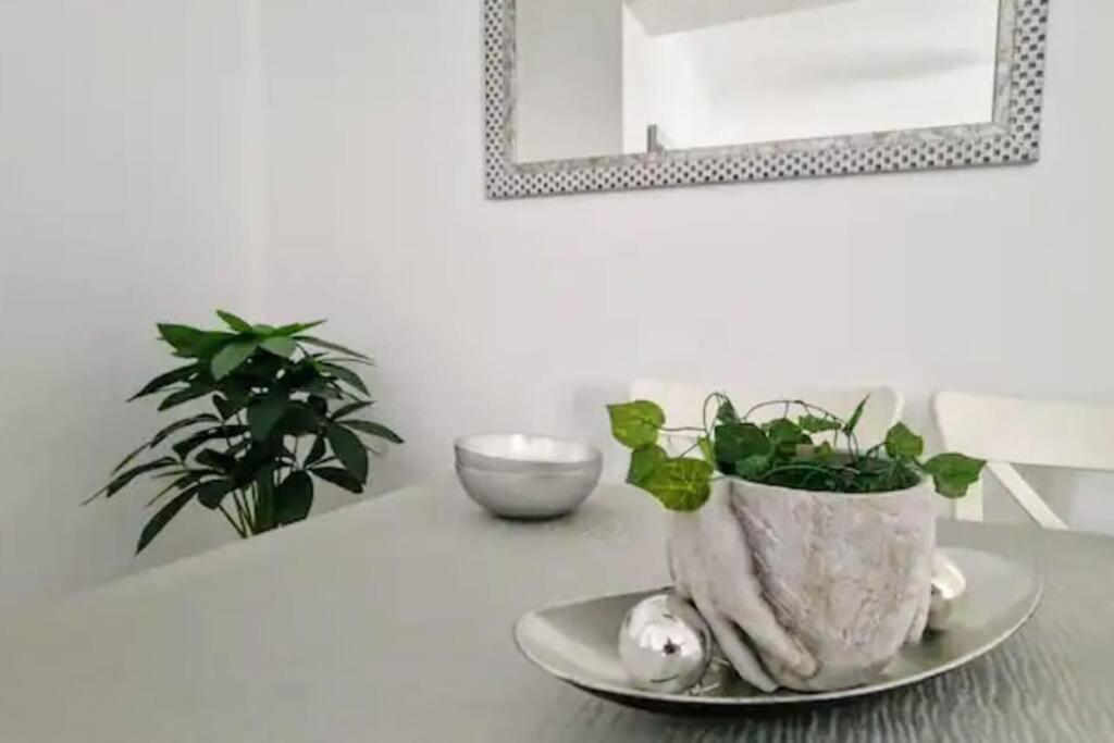 Ferienwohnung Luminoso Apartamento Centro Triana Sevilla Exterior foto